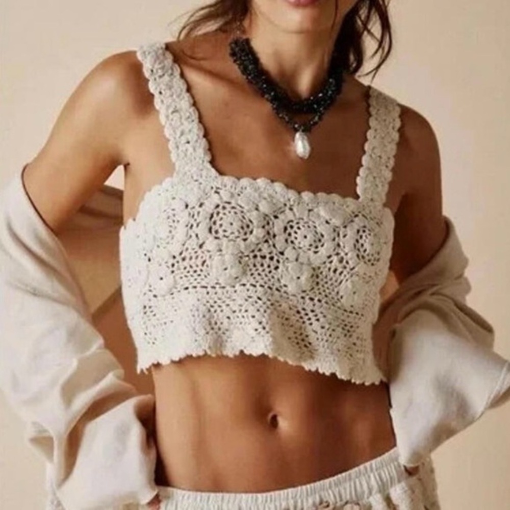 Free People Lost In Your Eyes Cream Crochet Floral Crop Tank Top XS 100% Cotton